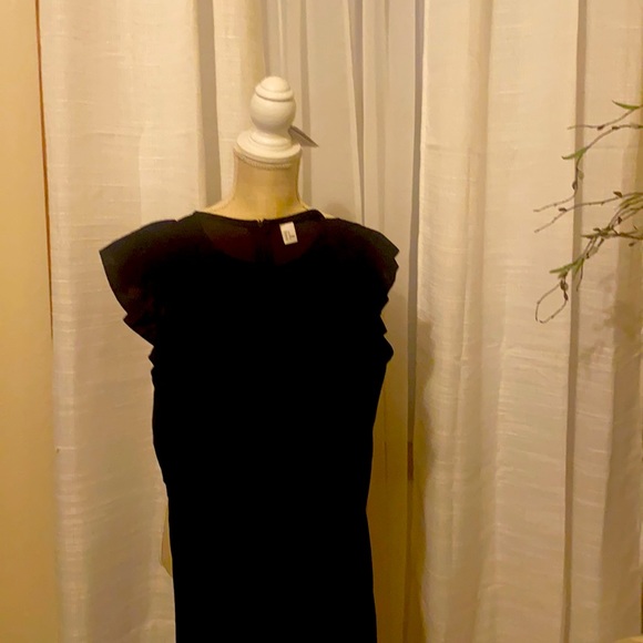 Black ruffle sleeveless jumpsuit! Great for business or party! - Picture 1 of 1